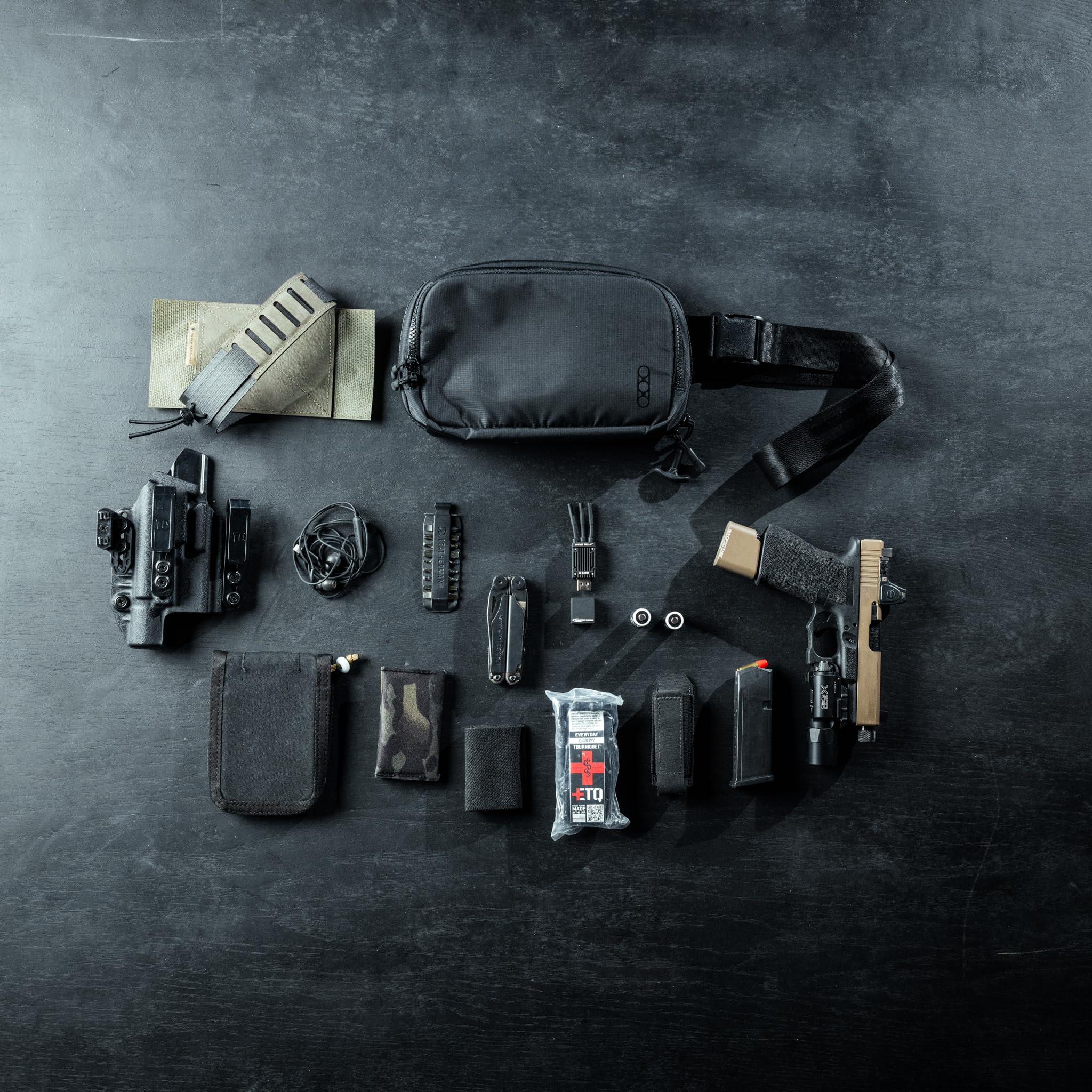 Eberlestock Fade Flex - Concealed Carry Waist Bag - Tactical Men's Fanny Pack with Adjustable Waist Belt - 10” W x 6”H x 3” D - Black - Image 3