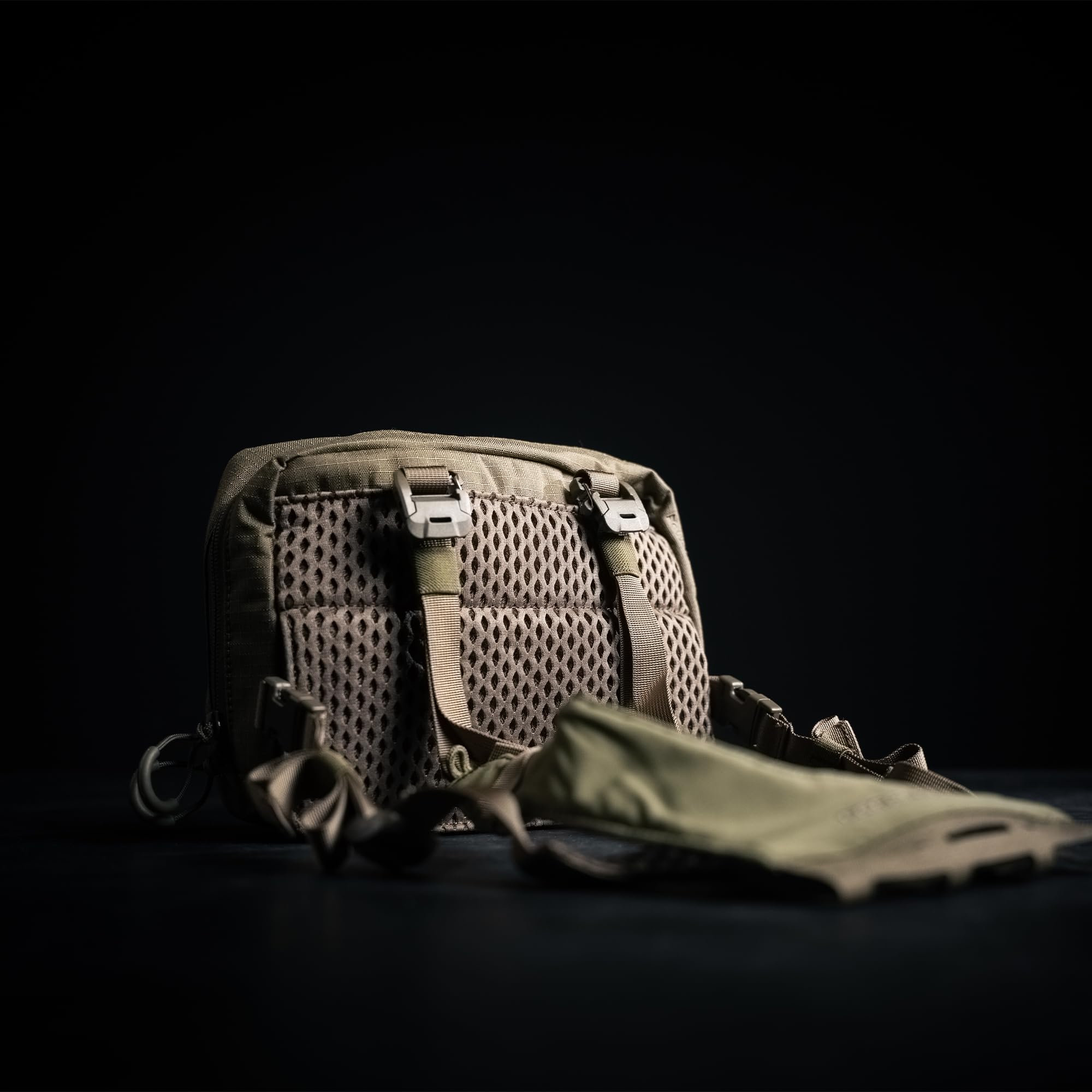 Eberlestock Force Chest Pack – Modular Tactical Chest Rig with MOLLE Webbing, 500D Ripstop Nylon, Air-Mesh Harness – Hunting, Range, Military & Outdoor Gear – Dry Earth - Image 6